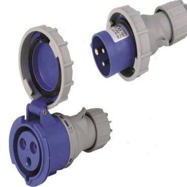 presa spina tripolare stagno