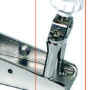 Fuso in acciaio inox AISI 316 lucidato a specchio. Ampio sbalzo per evitare che qualsiasi tipo di ancora tocchi la prua. Pulegge in acciaio inox, adatto per ancore CQR, Bruce, Danforth, Trefoil®, Delta ecc.