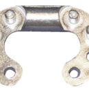 In acciaio inox AISI 316. Alta resistenza dovuta alla struttura con 8 perni di tenuta, calibrate per argani, quindi scorrono perfettamente nel barbotin evitando pericolosi inceppamenti.