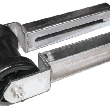 Con staffe regolabili.