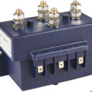 Gruppi di potenza per comando verricelli salpa ancora con motori a 3 o 4 fili o magneti permanenti. Grado di protezione IP56. Abbinabili a tutti i comandi a piede a mano o portatili.