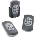 Il kit comprende un radio comando ed una centralina (pre-combinati), il sistema può supportare fino ad 8 comandi differenti (venduti a parte). Due modelli a 3 e 5 pulsanti possono essere collegati facilmente a salpa-ancore ed eliche di prua pre-esistenti. Sono dotati di 2 batterie tipo AAA sostituibili e sono galleggianti ed impermeabili fino a 1 metro di profondità (IP66). Portata media 40 m. Versione A) - permette l’operatività in remoto senza fili (Su / Giù) di qualsiasi salpa ancore purchè azionato da solenoide; - comprende un comando ed un ricevitore. Versione B) - permette l’operatività senza fili di qualsiasi elica di prua (spinta di babordo e di tribordo) e di qualsiasi salpa ancore azionato da solenoide) (Su / Giù); - comprende un telecomando, una centralina per salpa ancore e per elica di prua.