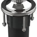 Composto da acciaio inox combinato con inserti in materiale composito.Il motore verticale estremamente compatto permette la massima ottimizzazione degli ingombri.Montaggio da sopra il ponte (brevettato) che permette di risparmiare tempo nell'installazione e necessita di un solo operatore.Teleruttore incluso.