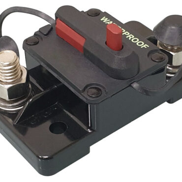 Riarmabili e sganciabili tramite apposita levetta, svolgono contemporaneamente funzioni di fusibile ed interruttore.Fabbricati in accordo con le norme USA SAE J1171 / SAE J1625.Voltaggio ammesso: max 48 V, temperatura d’esercizio: -32° + 92°.Con terminali elettrici da 3/8". IP67 Weatherproof.