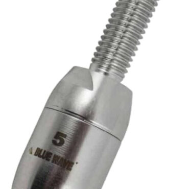 In acciaio inox 316 lucidato.