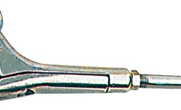 In acciaio inox lucidato a specchio, completo di terminale a pressare per draglie.