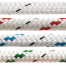 Treccia in poliestere bianca con segnalino. Ideale per: scotte in genere (crociera), avvolgi fiocchi; terzaroli; usi generici. Caratteristiche: molto maneggevole e morbida, facile da impugnare e annodare. Anima: 12 capi in poliestere. Calza esterna: poliestere alta tenacità 24 capi.