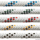 Treccia in poliestereIdeale per: drizze (crociera), vang, carica alto e basso, scotte a basso stiramento.Caratteristiche: buona resistenza all’allungamento; si puo’ impiombare.Anima: 3 capi in poliestere.Calza esterna: 16 capi poliestere alta tenacità.