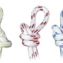 Treccia interna in Dyneema SK75, rivestimento esterno in poliestere alta tenacità 16 capi. Treccia professionale, dotata di alta resistenza, bassissimo allungamento e peso ridotto. Colore bianco con segnalino di vari colori. Venduta a bobina.