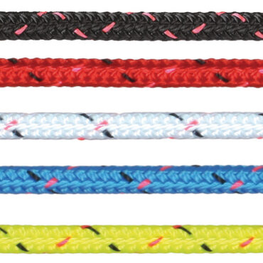 Treccia in poliestere. Ideale per: scotte, carica alto/basso, terzaroli, tutti gli usi dinamici. Caratteristiche: scorrimento veloce, flessibile, colori vivaci. Anima: 3 capi in poliestere. Calza esterna: 16 capi poliestere alta tenacità.