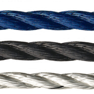 In poliestere alta tenacità a 3 capi a gherlino.