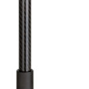 Asta luminosa a luce bianca 360° con visibilità a 2NM removibile. E’ dotata di una particolare base di montaggio che permette il funzionamento grazie ad un contatto wireless, in questo modo non ci sono contatti metallici esposti e si garantisce una tenuta completamente stagna. L’asta viene assicurata alla base con un solido attacco a baionetta, una volta riposta, sullo scafo rimane solo un piccolo dischetto piatto per l’attacco.