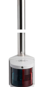 Per scafi < 20 metri, con fanale certificato COLREG72. Basetta e tubo in AISI 316 lucidato a specchio, con montaggio a scatto nella base.