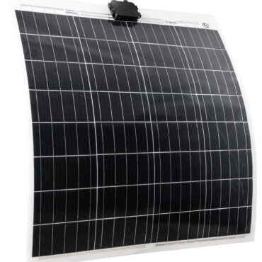 Fabbricati con celle solari aerospaziali ad alta performance. Sono pannelli di ultima generazione ultrasottili, solo 1,7 mm, e ultraflessibili. Efficienza celle mono 17,25%. Il pannello è composto da un sandwich formato da un supporto plastico + celle solari + rivestimento superficiale in resina epossidico UV resistente. Il fissaggio avviene tramite biadesivo. Cavo di connessione con spina MC4 incluso.Versione A: pannelli mono-cristallini.Versione B: equipaggiati con celle americane ad altissima efficienza Sun Power. Si ottiene un minor ingombro con un'efficienza superiore del 23% rispetto alle celle standard.