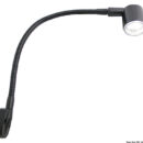 Braccio flessibile in metallo e inserto lampada inclinabile. Passa dalla luce bianca a quella rossa con un semplice tocco.