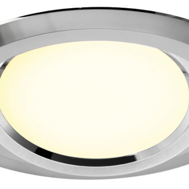 Carcassa in lega leggera cromata, accessori in acciaio inox. Lente in policarbonato. LED 3030, luce calda.