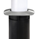 Da spenta la luce rimane a filo piano del tavolo e con una leggera rotazione del piattello inox superiore si alza accendendosi automaticamente. Dimmerabile con apposito optional (13.448.01) per abbassare la luce con effetto "ambientazione". Parte superiore in acciaio inox AISI 316 lucidato a specchio.ATTENZIONE: 1 dimmer può gestire fino a 6 lampade contemporaneamente.