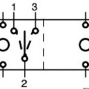 Impermeabili IP56. Richiedono per l’installazione un foro rettangolare da 21,5x36,8 mm. Capacità massima 20 A a 12V e 15 A 24 V. Completi di doppia illuminazione: uno che illumina il simbolo dell’utenza a cui é collegato, sempre acceso (per essere rintracciato al buio), il secondo che illumina una apposita fessura sotto il simbolo che si accende come spia quando si attiva l’utenza, bascula da ordinare a parte.