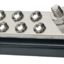 Base plastica ad alta capacità isolante. Barra di supporto in rame nichelato, viti e dadi in acciaio inox. volt 12/48.