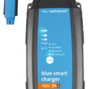 Usando l'APP Victron-Connect questi caricabatteria si collegano al vostro smartphone, tablet o computer via Bluetooth consentendo la configurazione iniziale e visualizzando tutti i dati di carica.Alimentazione 180-265 V AC, led indicanti stato di carica.Carica con algoritmo a 7 stadi, ideale per batterie sigillate. Adatto a qualsiasi tipo di batteria, incluso Li-ion. Compensazione automatica alte-basse temperature.Sistema LOW per caricare piccole batterie. Programma recupero di una batteria totalmente scarica. Funzione alimentazione automatica.Accessori in dotazione: pinze collegamento, occhielli M8.