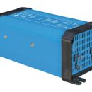 Connessione remota ON-OFF. Volt in uscita regolabili. Possibilità di installazione in parallelo per aumentare la potenza.