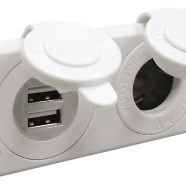 Fabbricate in nylon con cappuccio di protezione per renderle impermeabili. Ingresso 12/24 V. Uscita USB 5V.