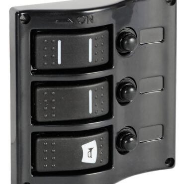 Composti da interruttori modello 14.196.01, completi di LED che si illumina a funzione attivata, e di fusibili automatici termici riarmabili.IP65. Scheda elettronica PCB che illumina le scritte con le varie funzioni.