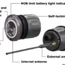 Un efficace sistema di sicurezza che spegne automaticamente il motore appena il trasmettitore (xFOB) si trova immerso oltre 10 cm oppure a più di 12 m dal ricevitore (xHUB). Il kit base è composto da un ricevitore da montare in plancia (xHUB) e da un trasmettitore portatile (xFOB) per il guidatore. Ulteriori 3 trasmettitori (totale 4) possono essere collegati al ricevitore e agire da sistema di sicurezza per bambini o animali presenti a bordo.Per accendere il motore, basterà cliccare sul xFOB e poi avviare normalmente.Nel caso in cui xFOB non sia presente a bordo o scarico si potrà accendere ugualmente il motore tramite l’xHUB. Dopo 6 secondi dall’attivazione del MOB sarà possibile riaccendere il motore. Se l’xHUB non è connesso ad un motore lancerà comunque un allarme sonoro in caso di caduta in mare. L’xFOB può essere indossato tramite gli accessori:- braccialetto in silicone (xBAND);- clip di fissaggio su giubbini salvagente o cintura (xTAG);- cinghietto da appendere al collo (xTAG). Funziona con tutti i modelli di motore. Universale 12/24V. La batteria CR2032 dell’xFOB ha una durata di 300 h e può essere facilmente sostituita.