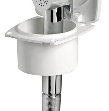 Doccia in ABS cromato, vano di allaggiamento bianco in ASA UV resistente.