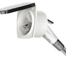 Doccia in plastica con testa cromata, vano di allaggiamento in ASA UV resistente.