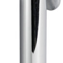 Doccia in ABS cromato, vano di allaggiamento bianco in ASA UV resistente.