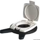 Costituita da due pompe MKV abbinate. Maniglia sfilabile. Versione per il montaggio a scomparsa dietro paratia, con botolina (da ordinare separatamente). Togliendo i raccordi all’entrata, potete praticamente avere due pompe separate ed aspirare da due diverse sentine, anche se una é asciutta.