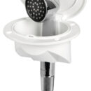 Vano con inserto in acciaio inox AISI 316. Inclinato a 45° per montaggio su piano orizzontale o verticale.Dotato di doccia Keji con testa maggiorata e spruzzatori anticalcare.