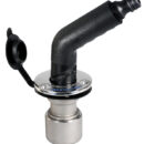 Il dispositivo si collega sotto coperta alle pompe Washdown o simili. Esso mantiene in pressione la pompa. Quando si innesta il raccordo a baionetta, collegato al tubo per il lavaggio, il dispositivo si apre automaticamente e fà partire la pompa. Tutto in acciaio inox. I terminali terminano con l'innesto rapido tipo giardinaggio (36.189.02).