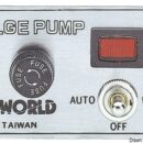 In alluminio anodizzato. Completo di fusibile e interruttore manuale / automatico.