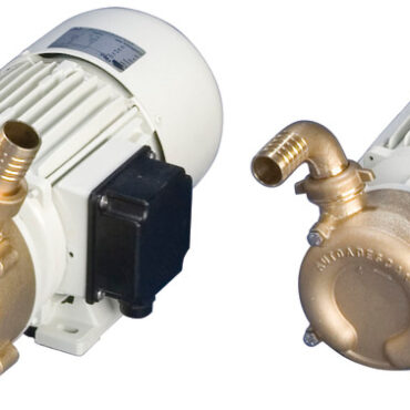 Girante in bronzo. Può girare a secco senza rovinarsi. Autoaspirante fino a 5/6 metri di profondità. Utilizzabile per travaso gasolio.