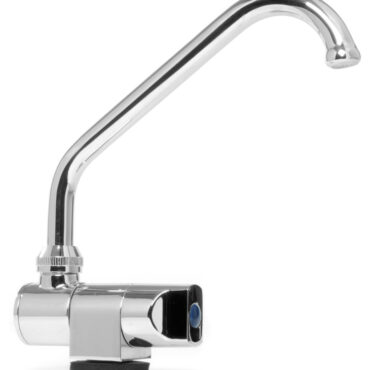 In ottone cromato. Può essere montato all'interno del lavello al fine di avere il piano completamente liscio.