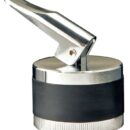 Corpo e leva in ottone cromato.