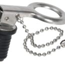 In acciaio inox, con gommino in neoprene. Adattabile a tutte le boccole Ø 22 mm.