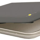 Fabbricati in tessuto ATLAS 310 g/m2 impermeabile, traspirante e UV resistente.