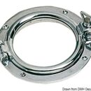 In ottone cromato completi di ghiera posteriore, a tenuta stagna, con chiusura a "galletti”.