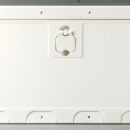 Formato da portello + gavone in polietilene.