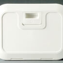 Formato da portello + gavone in polietilene.