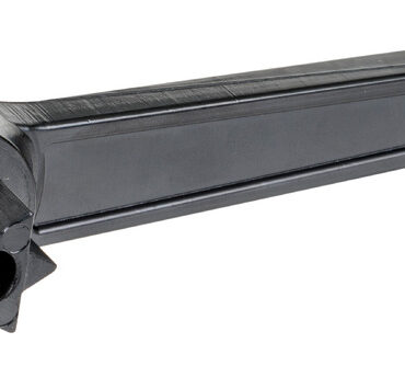 Bi-triangle handle for deck fillers