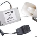 Funzioni: - Tromba - Entrata VHF - Segnale automatico da nebbia - Microfono.Completa di altoparlante stagno, staffa in acciaio inox, microfono di comando. Regolamentare per imbarcazioni fino a 12 m.