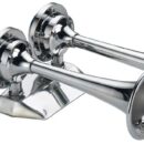 In ottone cromato, complete del compressore e di tutti gli accessori per il montaggio.Approvate RINA in accordo al regolamento Colreg72, ed approvate NMMA in accordo allo standard ABYC A-23.