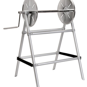 Può stivare 400 m cima Ø 8 mm. Fabbricato in acciaio inox + alluminio anodizzato.