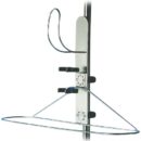 Fabbricato in acciaio inox lucidato. Montaggio a parete oppure, con morsetti in dotazione, sul pulpito (tubi 20/22 mm). Può contenere salvagente + boetta 30.583.00 + cima 22.408.06.