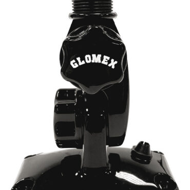 In nylon rinforzato con doppio snodo, adatta per antenne VHF/GPS.