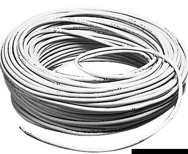 Cavo “RG-58/152” a bassa attenuazione con rivestimento in alluminio. Particolarmente adatto per lunghi percorsi come ad esempio le antenne VHF in testa albero sugli scafi a vela, rotoli da 100 m.